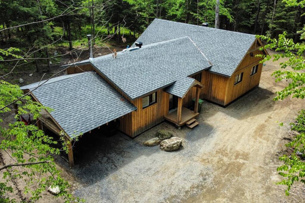 Chalet Deschamps- Spa- Chien Accepte- Nature- Estrie Mansonville Exterior photo