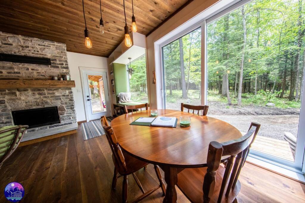 Chalet Deschamps- Spa- Chien Accepte- Nature- Estrie Mansonville Exterior photo